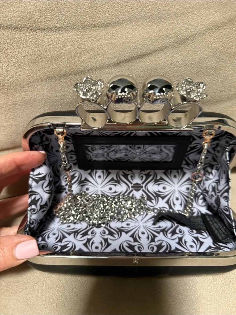 Harley Davidson Black Embossed Skull Knuckle Clutch with Chain